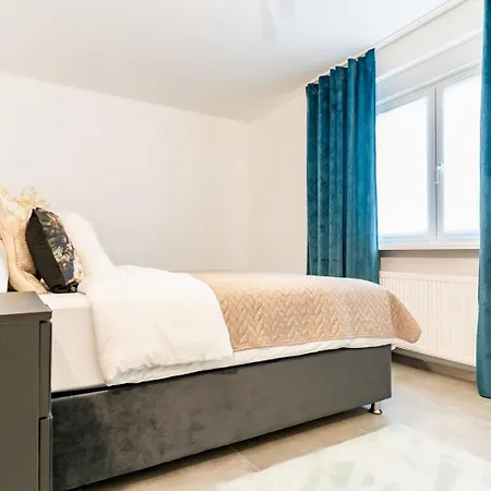 3br, 1ba W Walk-in Closet, Ac, Near Rab *