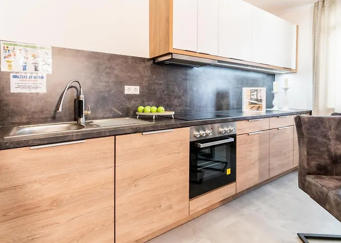 3br, 1ba W Walk-in Closet, Ac, Near Rab Apartamento *